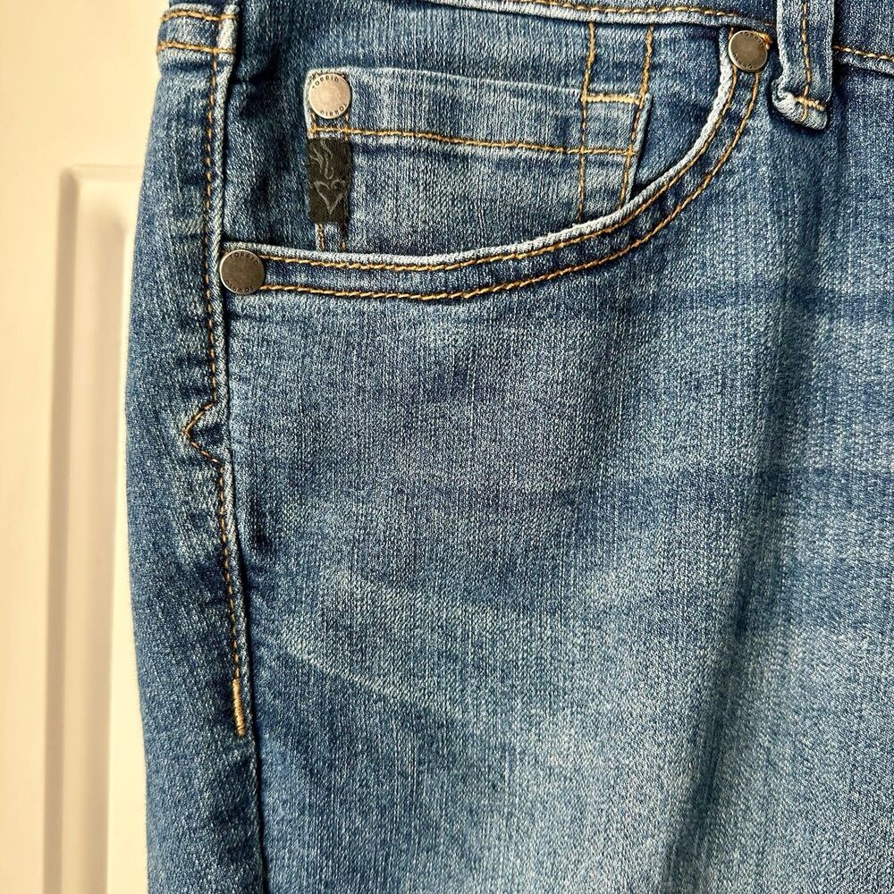Torrid Jeans Womens 14 Medium Wash Straight Leg Denim Mid Rise - Picture 5 of 8